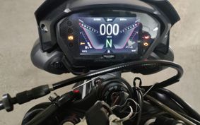 TRIUMPH STREET TRIPLE RS HDA554