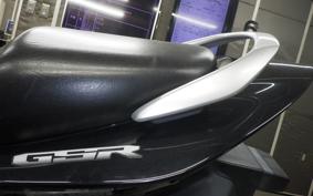 SUZUKI GSR250 2019