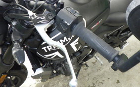 TRIUMPH TRIDENT 660 2023