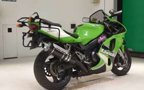 KAWASAKI NINJA ZX-7R 1999
