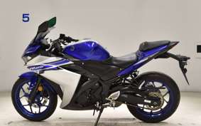 YAMAHA YZF-R25 A RG10J