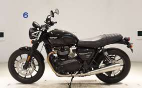 TRIUMPH STREET TWIN 2022