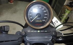 HARLEY XL883R 2001