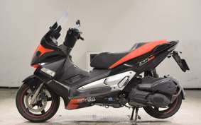 APRILIA SR MAX 125