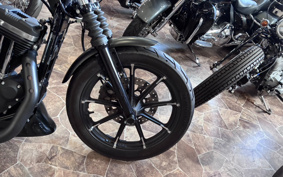 HARLEY XL883N 2018 LE2