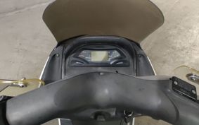 YAMAHA MAJESTY 125 SE27