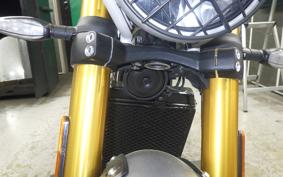 TRIUMPH SCRAMBLER400X 2025