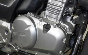 SUZUKI GSR250