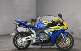 HONDA CBR1000RR 2006 SC57