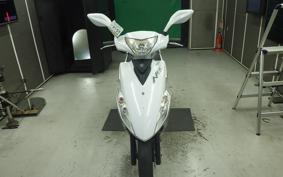 SUZUKI GSR125