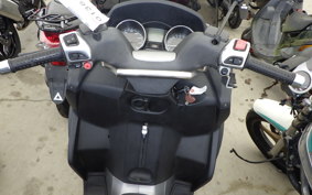 PIAGGIO MP3 250