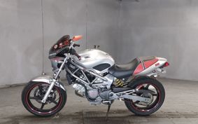 HONDA VTR 250 MC33