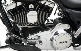 HARLEY FLHX1580 2013 KBM