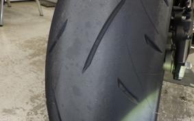 HONDA CB650R E-Clutch 2025 RH17