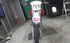 HONDA XLR250R Gen.4 2006 MD22