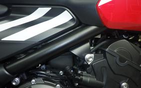 TRIUMPH TRIDENT 660 2026