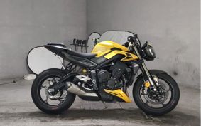 TRIUMPH STREET TRIPLE RS HDA614