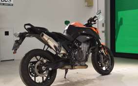 KTM 890 DUKE 2022