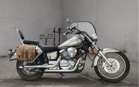 YAMAHA DRAGSTAR 125 VE01