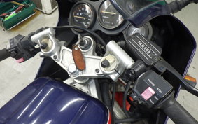 YAMAHA FZ400 R 1984 46X