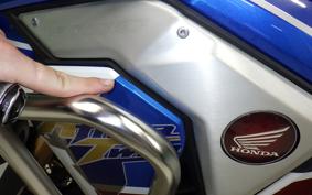 HONDA CRF1100L AFRICA TWIN DCT 2019 SD10