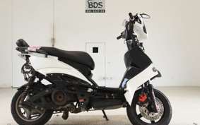 YAMAHA CYGNUS 125 XSR 2 2000 SE44J