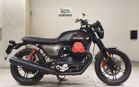MOTO GUZZI V7 CARBON 2019
