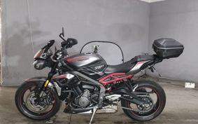 TRIUMPH STREET TRIPLE R HDA544