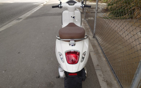 VESPA PRIMA BEIGE RA150