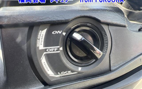 SUZUKI SKYWAVE 250S-3