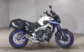YAMAHA MT-09 RN34J