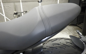 TRIUMPH TRIDENT 660 2026