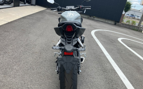 HONDA CB650R E-Clutch 2025 RH17