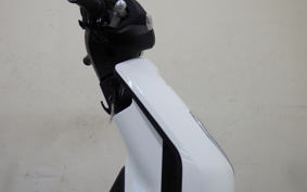 HONDA EM1 e: EF16
