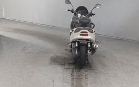 YAMAHA MAJESTY 125 SE27