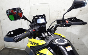 SUZUKI STROM 250 DS11A