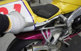 YAMAHA YZF-R1 1999