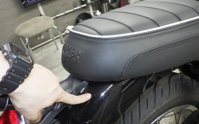 TRIUMPH BONNEVILLE T120 2025