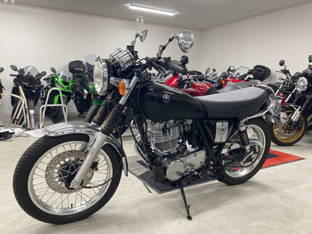 Фото Yamaha SR400 2020 с японского аукциона