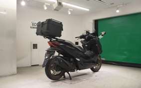 HONDA FORZA 250