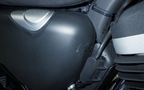 HARLEY XL883N 2013
