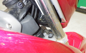 SUZUKI GSR250