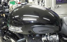 TRIUMPH BONNEVILLE T100 2016