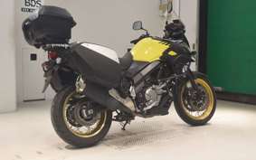 SUZUKI Vｽﾄﾛｰﾑ650XTA 2017 C733A