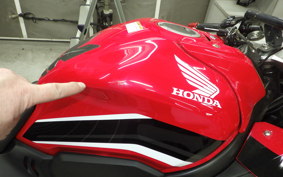 HONDA CBR650R 2021 RH03