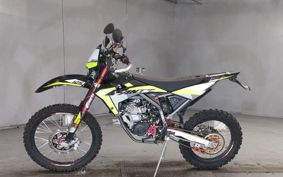 OTHER  FANTIC  ENDURO 125 NAVY BLUE PETISHON ..