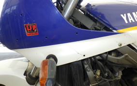 YAMAHA FZ750 2MG
