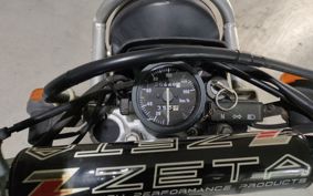 SUZUKI DJEBEL200 SH42A