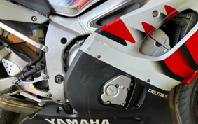 YAMAHA YZF-R6 2000 RJ03