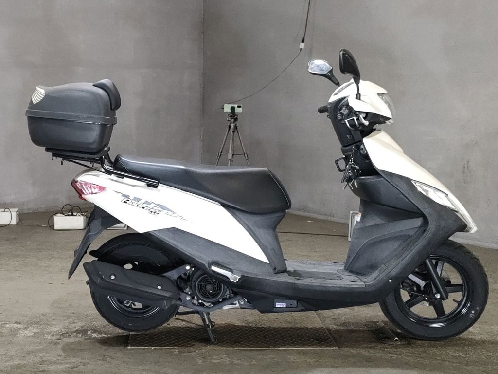Фото Suzuki ADDRESS V125 с японского аукциона